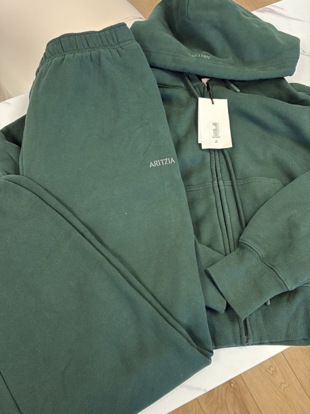 NWT aritzia campus green set